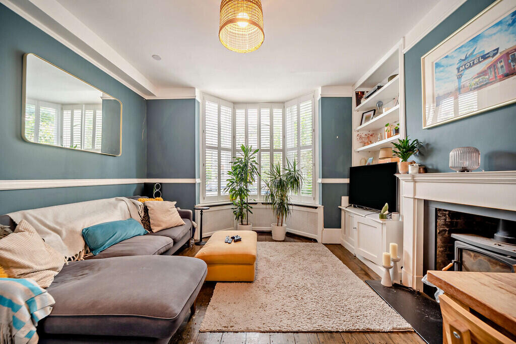 Apartment in London - View 5