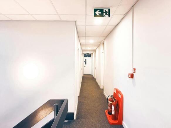Farrow House_office to let_altrincham-11.jpg