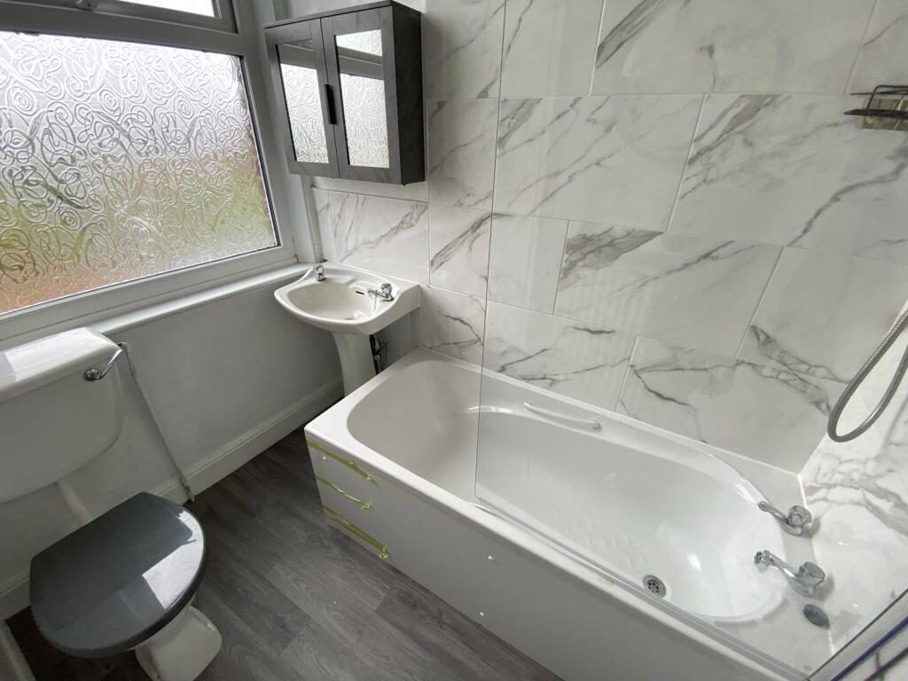 House in Scarborough, North Yorkshire - More