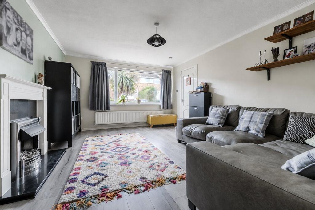 House in Bradford, Fourlands, Idle - View 5