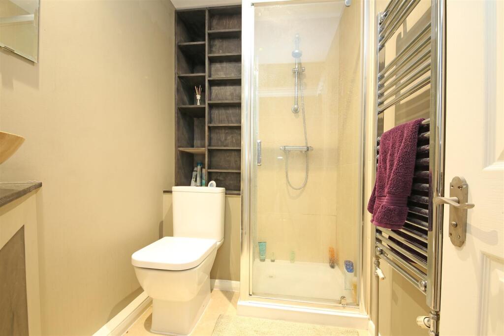 Apartment in London - More