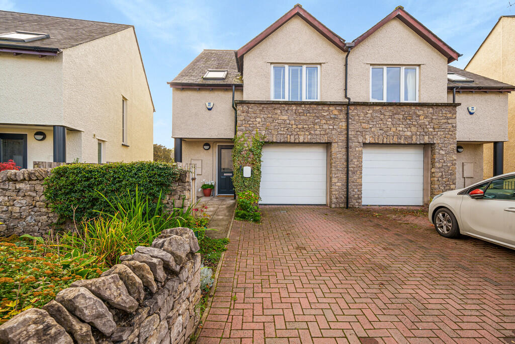Main image of property: 11 Croft Close, Kirkby Lonsdale, LA6 2FH