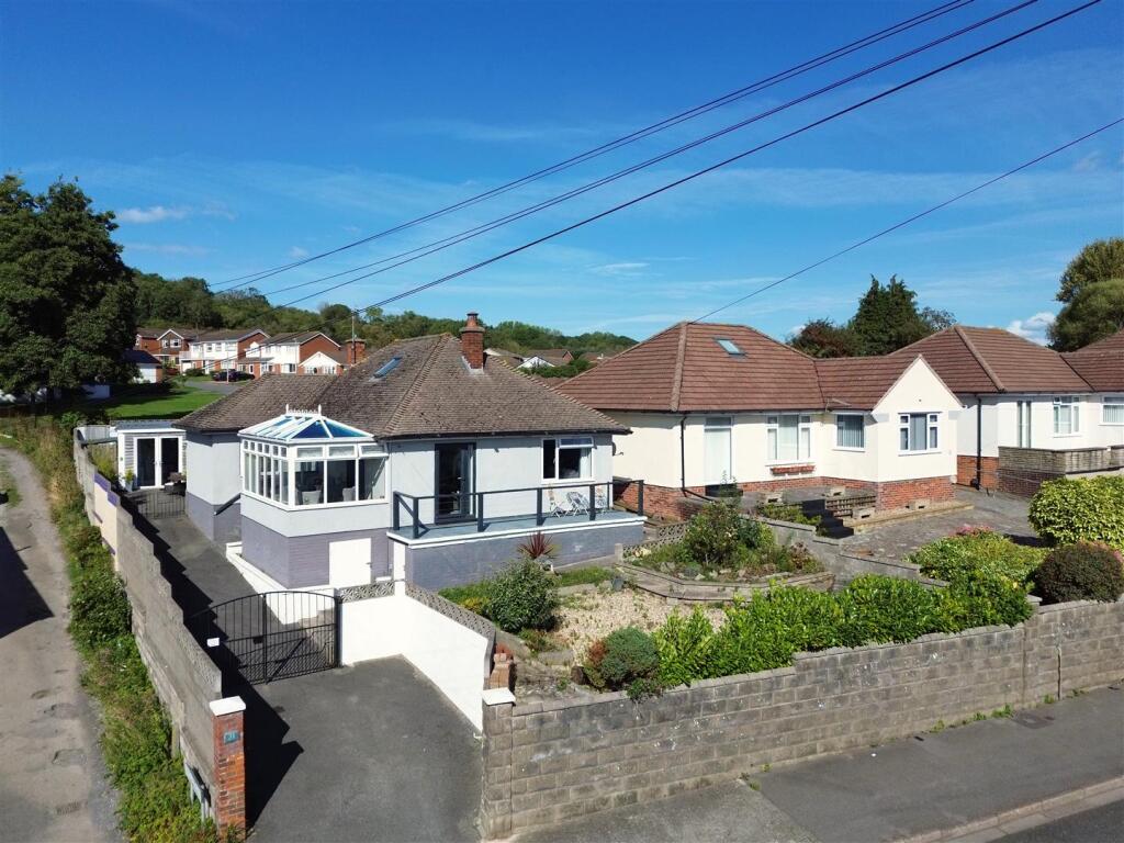 Main image of property: Spring Hill, Worle Hillside - DETACHED BUNGALOW WITH ANNEX