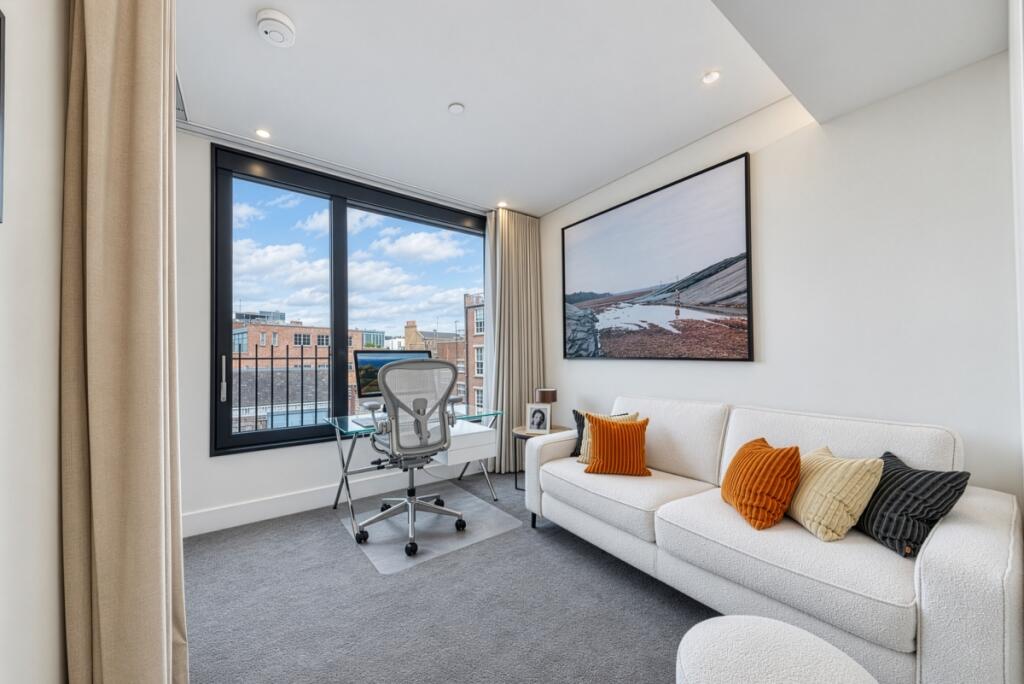 Apartment in London - More