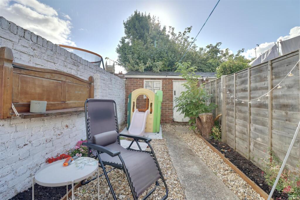 House in Gosport, Alverstoke - View 5