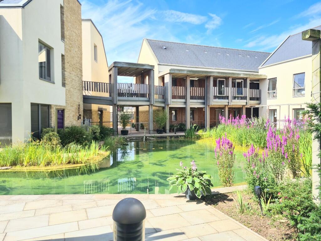 Cirencester Road, Tetbury, Gloucestershire, GL8 photo 2