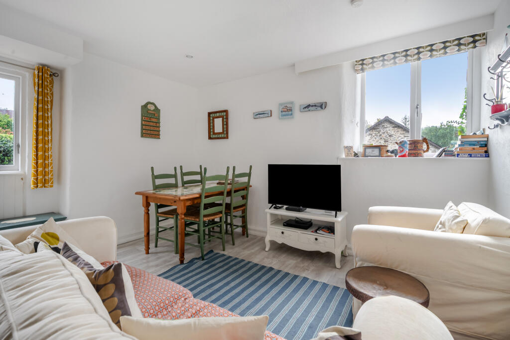 House in Plymouth - View 5