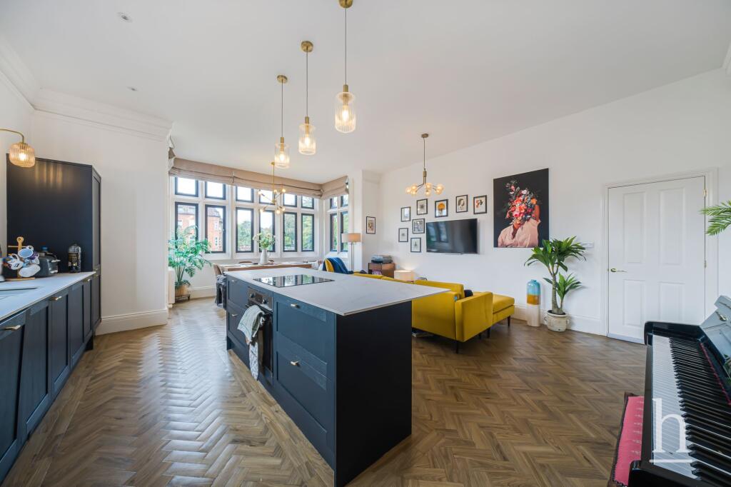 Apartment in Chester - View 3