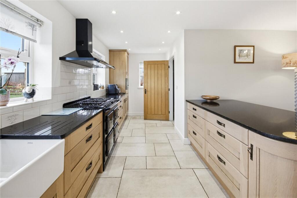 Additional image 11 of Oxford Road, Gomersal, BD19