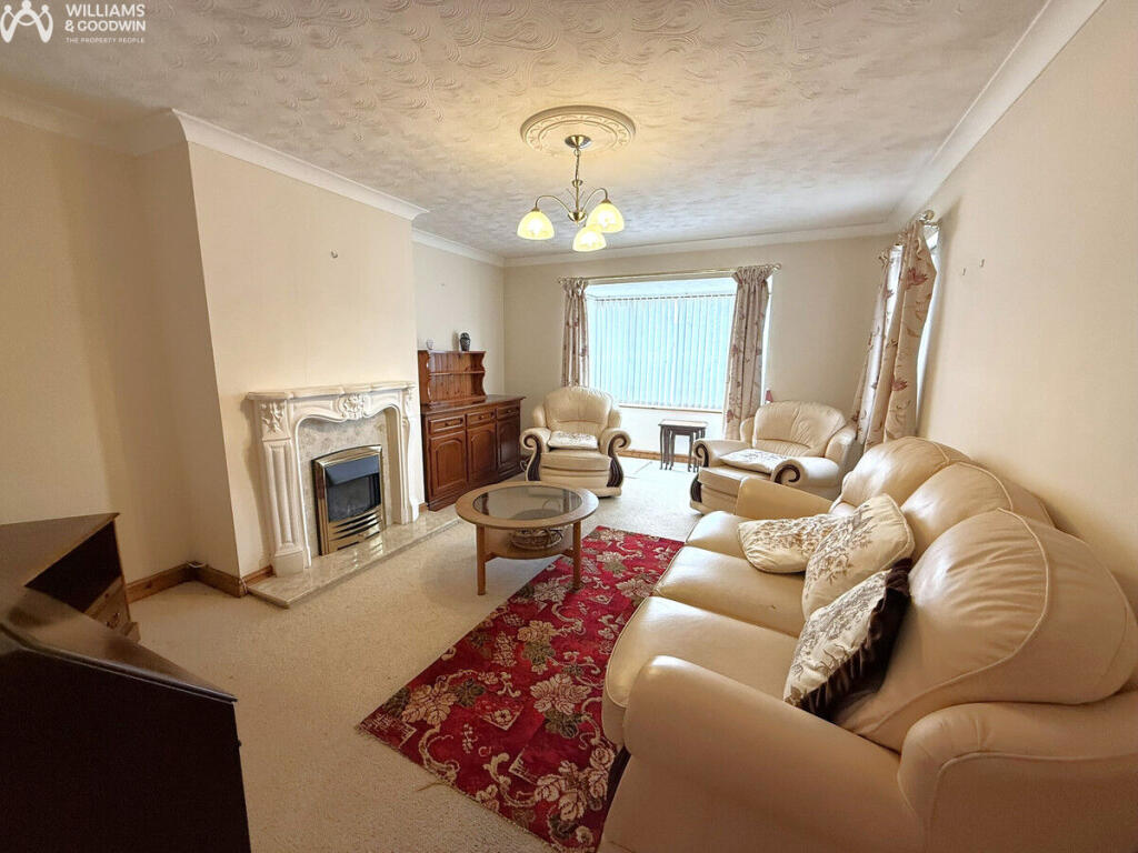 Bro Ednyfed, Llangefni, Anglesey, LL77 photo 3