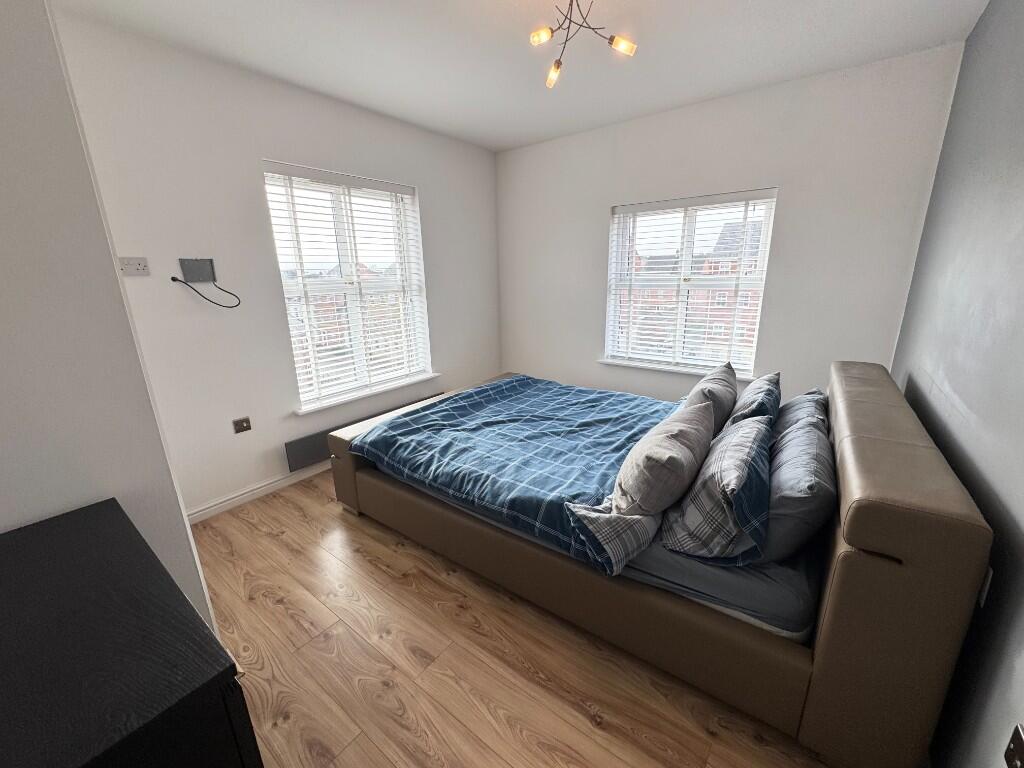 Additional image 14 of Dickens Heath Road, B90