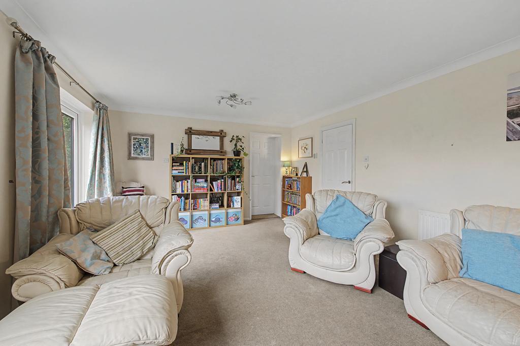 House in Peterborough - View 5