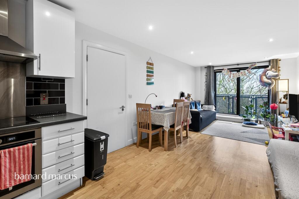 Main image of property: Chapter Way, London