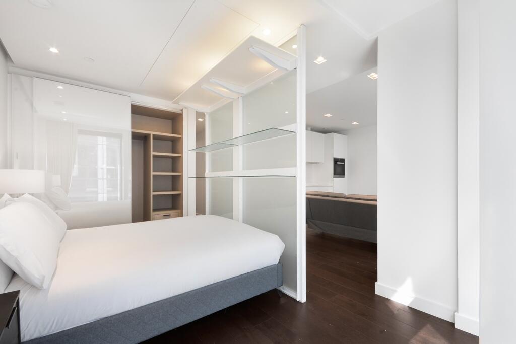 Apartment in London - More