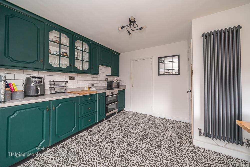 House in Walsall, Heath End - More
