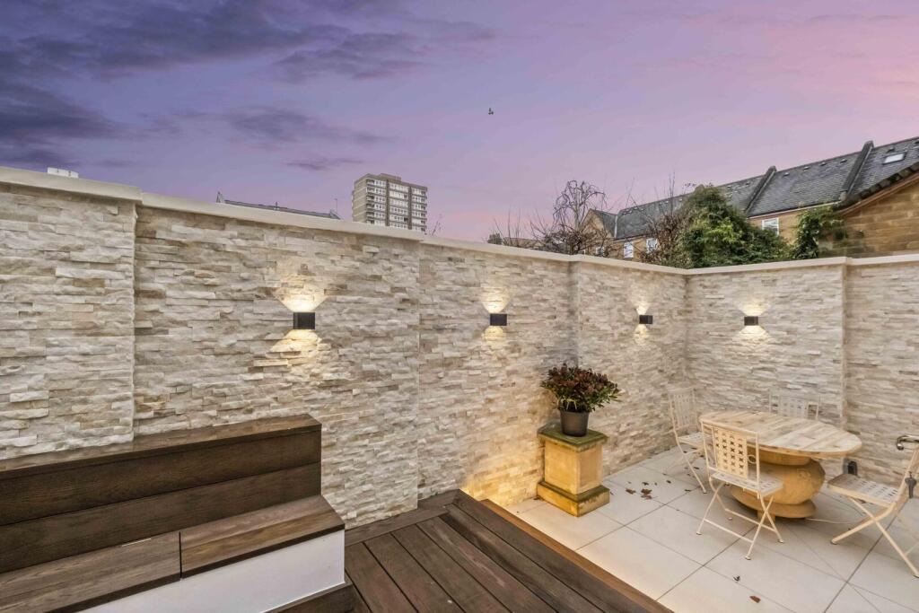 House in London - View 5