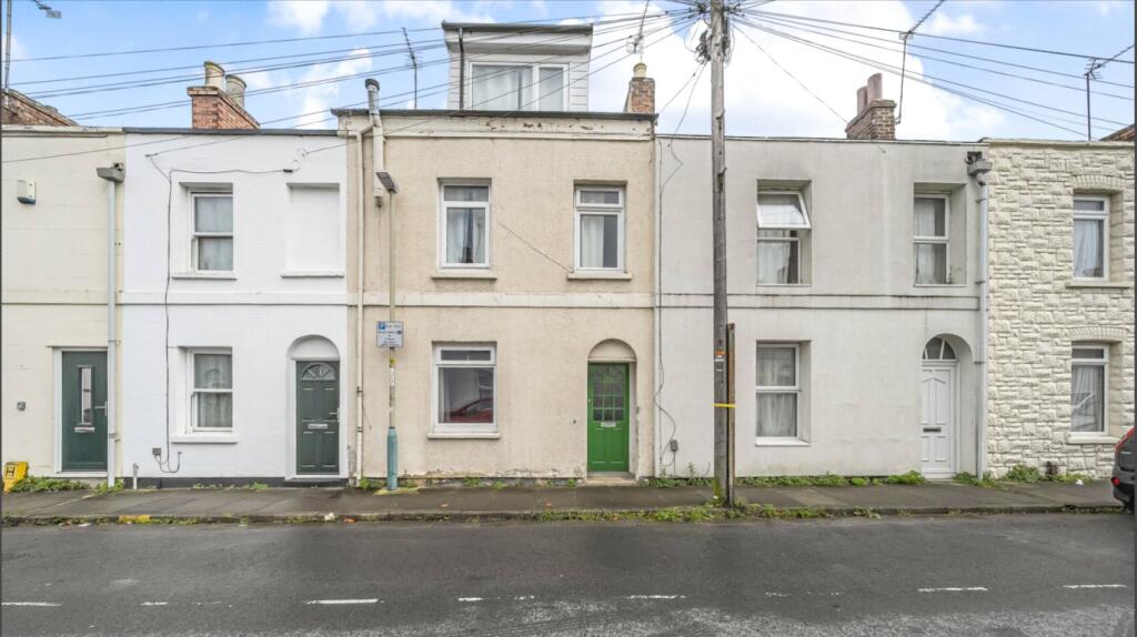 3-bed terraced on Brunswick Street, Cheltenham, Gloucestershire, GL50, £300,000