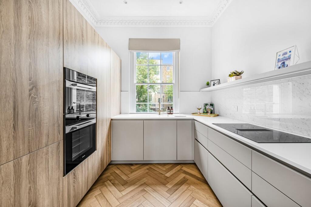 Apartment in London - More