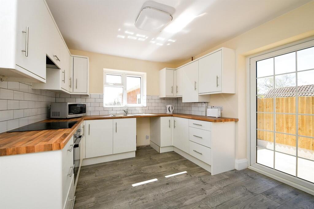 House in King's Lynn and West Norfolk, Heacham - View 2