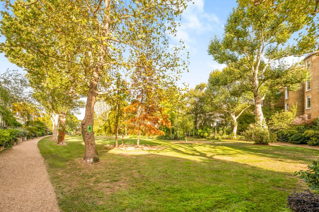 Apartment in London, Kensal Town, Maida Vale - More