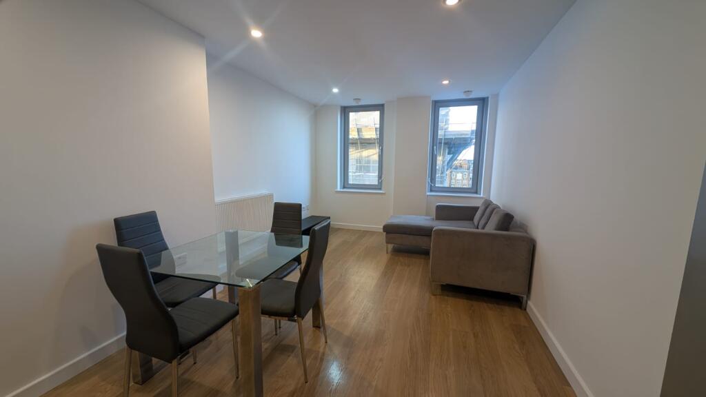 Apartment in London - View 2