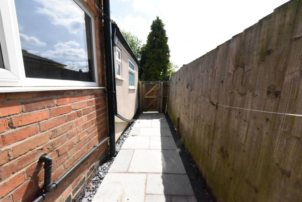 House in Birmingham, Selly Park - View 6