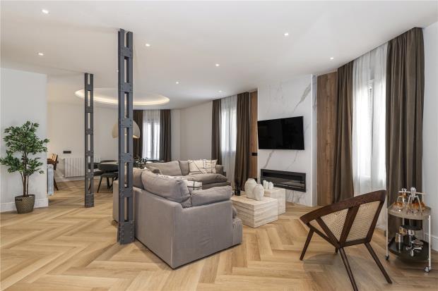 Main image of property: Luxury Family Flat In Lista, Salamanca, Lista