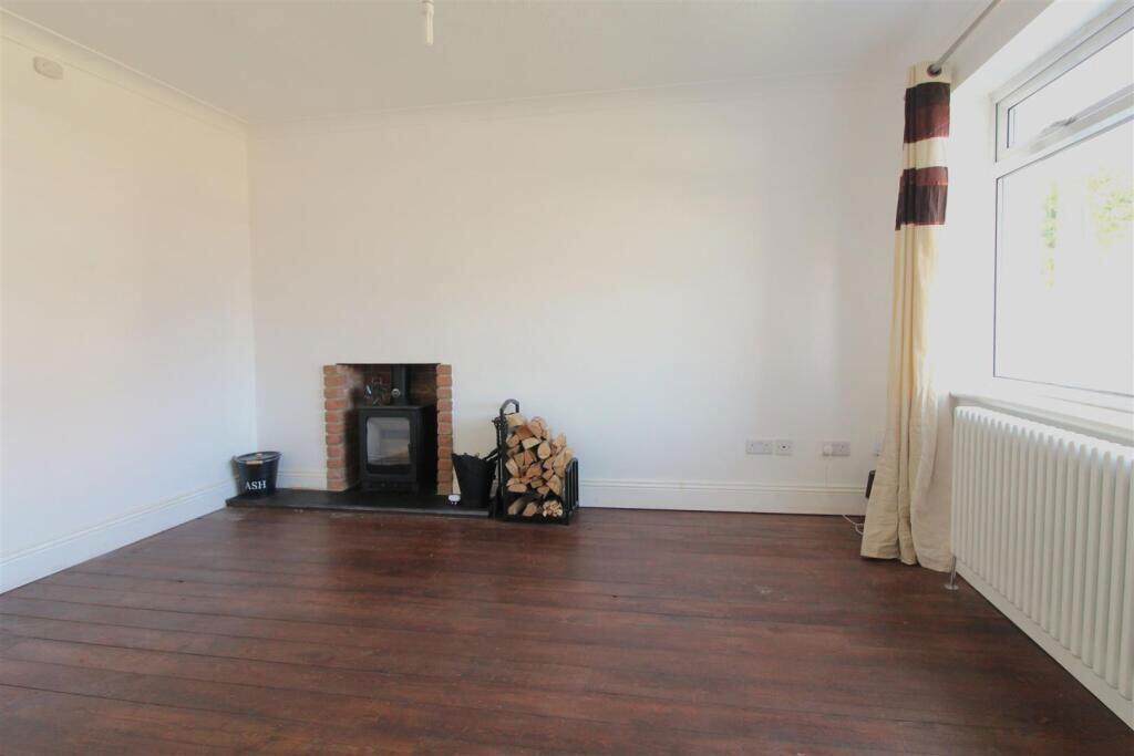 House in Marske-by-the-Sea, Saltburn, Marske and New Marske - More