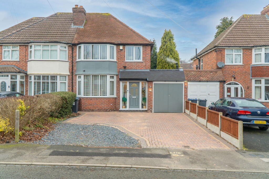 Main image of property: Banners Gate Road, Sutton Coldfield, B73 6TY