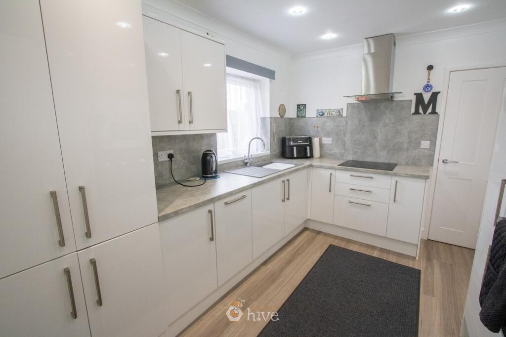 Alston Road, Bessacarr, Doncaster, DN4 photo 2