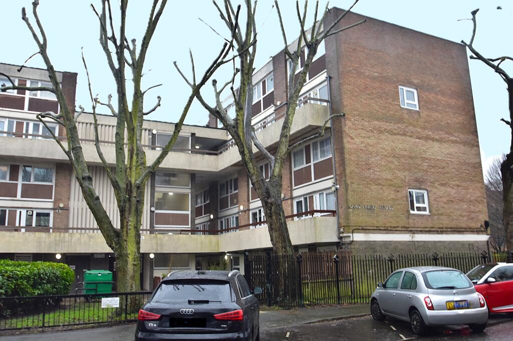 Main image of property: Warwick Crescent, Southsea, Hampshire, PO5