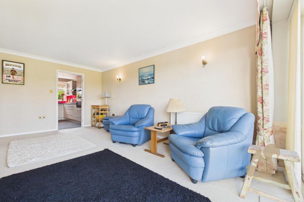 Coast Road, West Mersea, CO5 photo 3