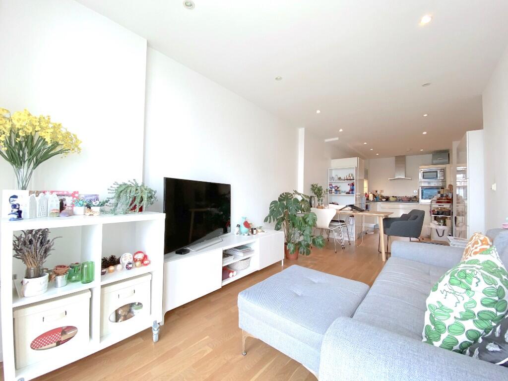 Main image of property: Millharbour, London, E14