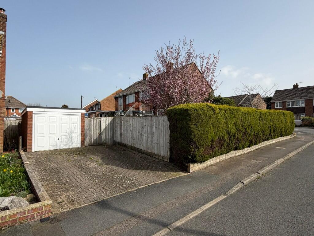 Parsons Way, Royal Wootton Bassett, SN4 8DB photo 2