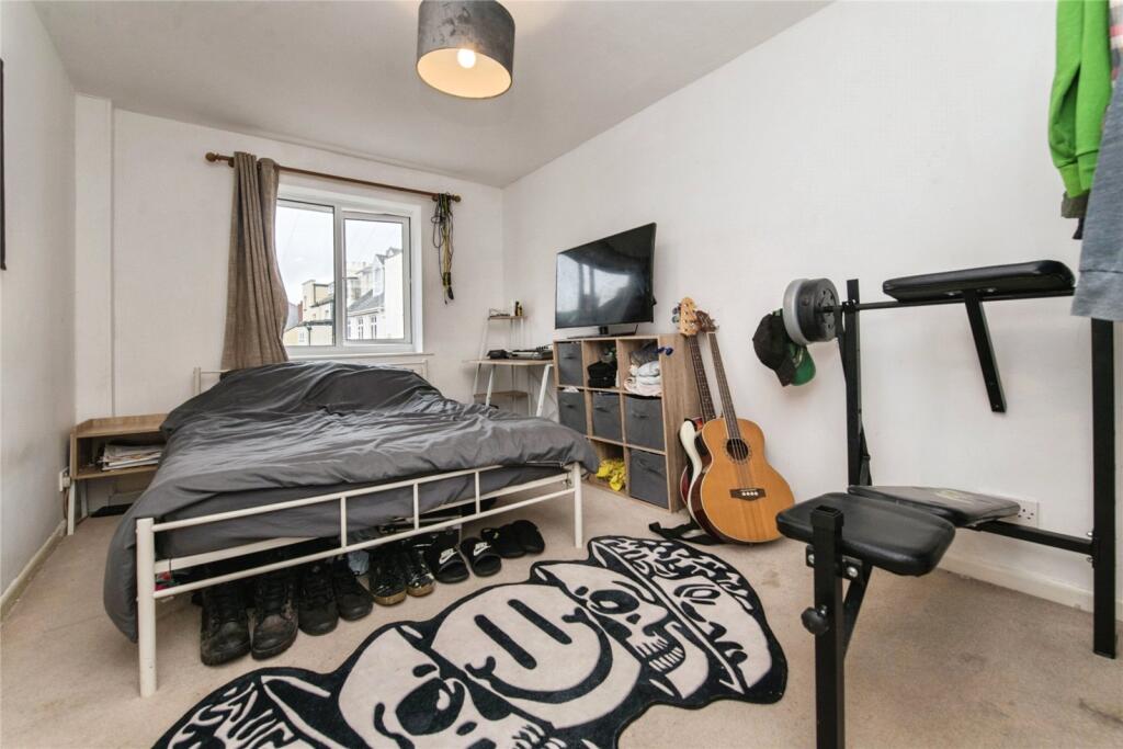 Meadow Street, Exmouth, Devon, EX8 - More