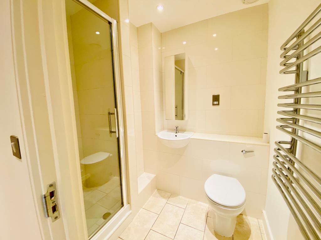 2 bedroom penthouse for rent