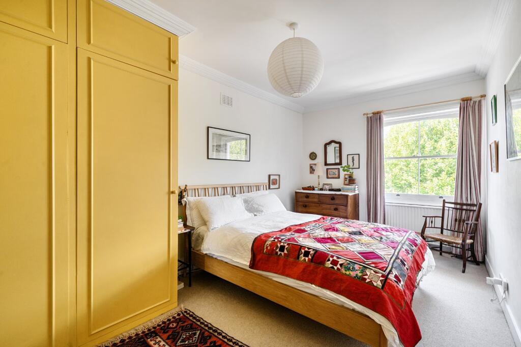 Apartment in London, Queen's Park - View 4