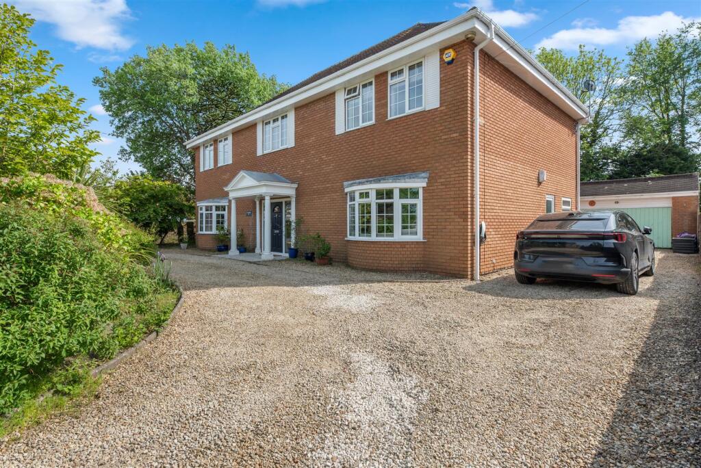 Main image of property: Glebe Road, Loughor, Swansea
