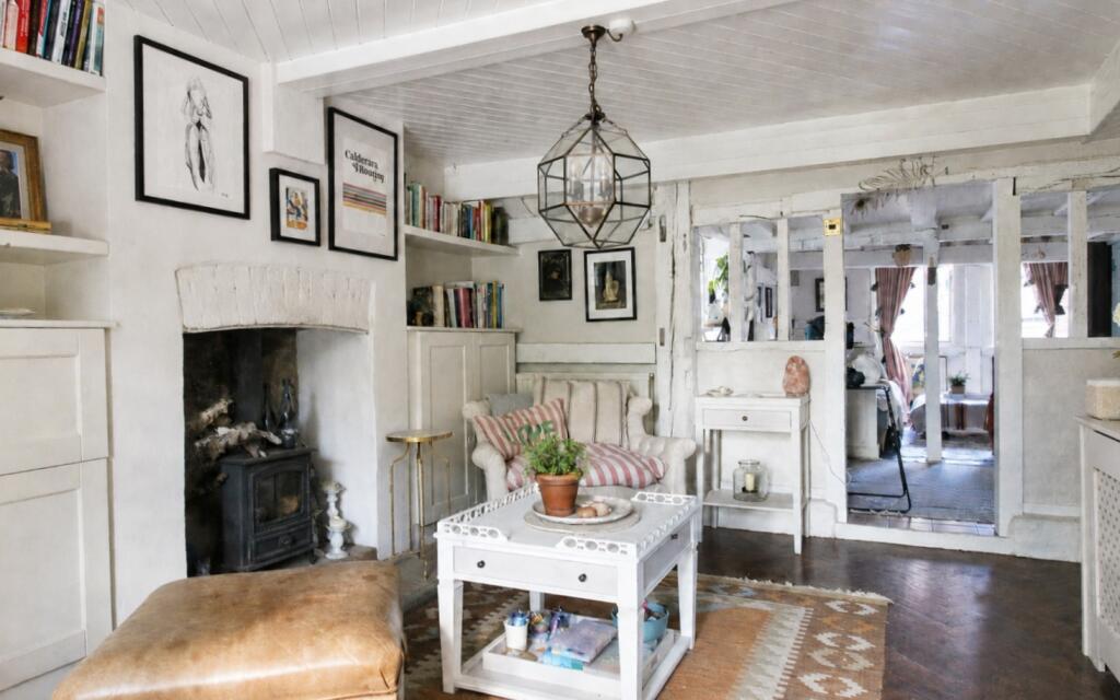 House in Redhill - View 4