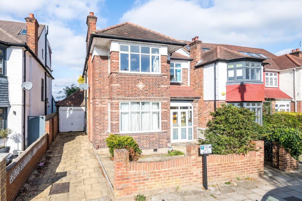 Main image of property: Brantwood Road, London, SE24