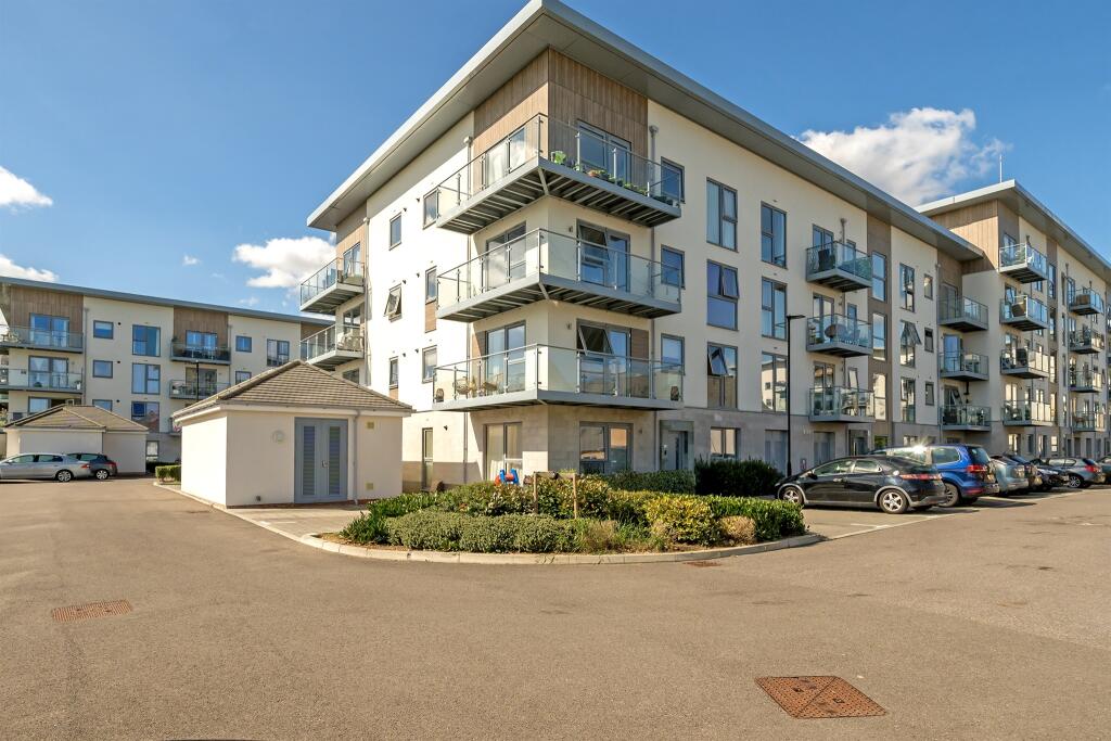 Main image of property: Kingston Close, Maidenhead