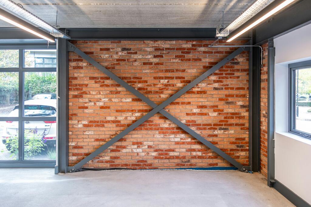 Creative Construction 6567.jpg