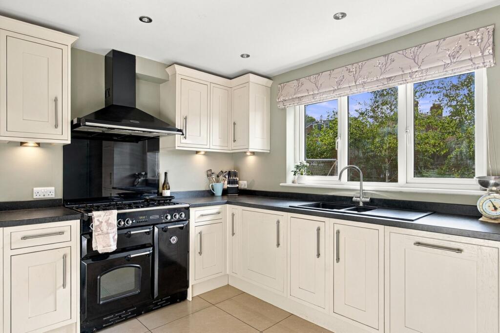 House in Tonbridge - View 4