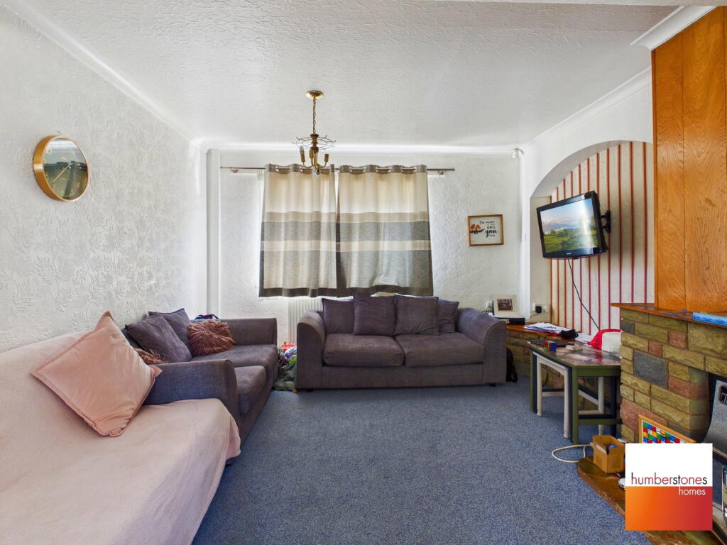 House in Birmingham, West Midlands - More
