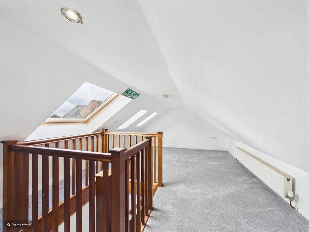 House in Wakefield - View 5