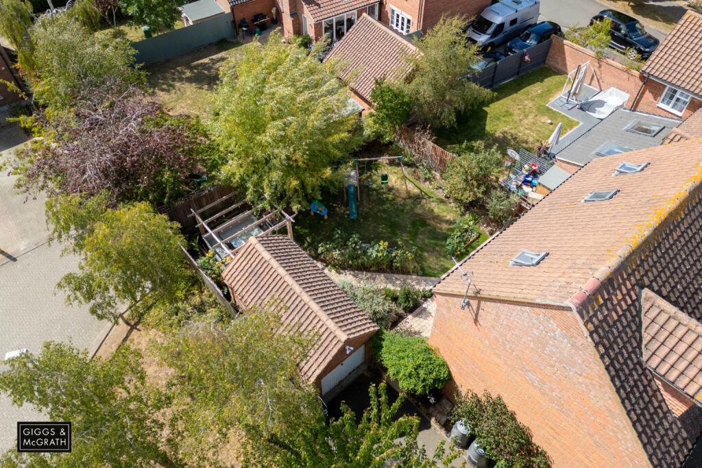 Foxhollow, Great Cambourne, Cambridge, Cambridgeshire, CB23 5HT photo 4