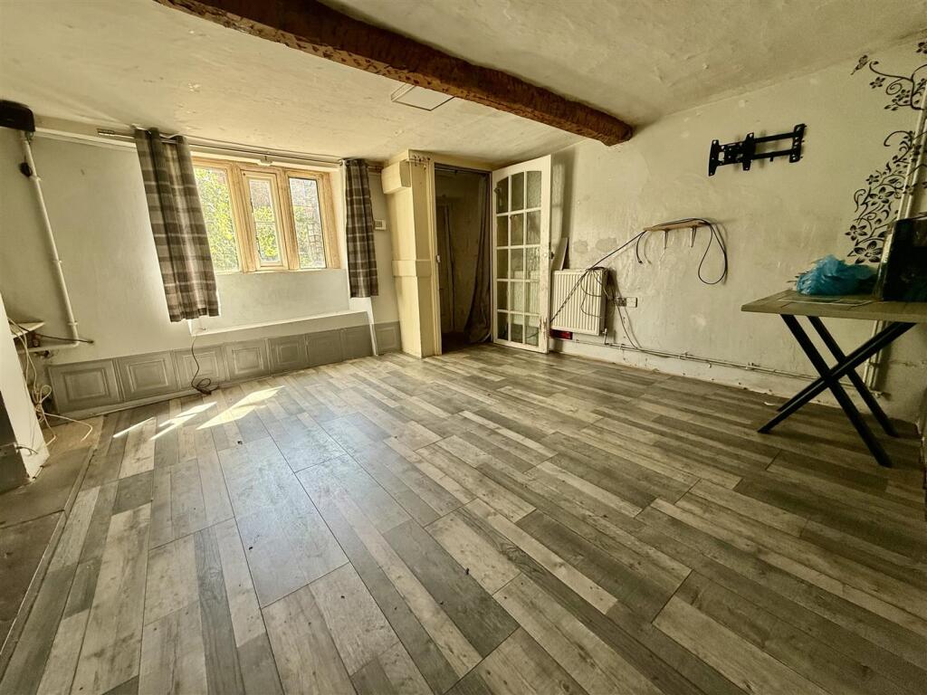 House in Bath - View 4