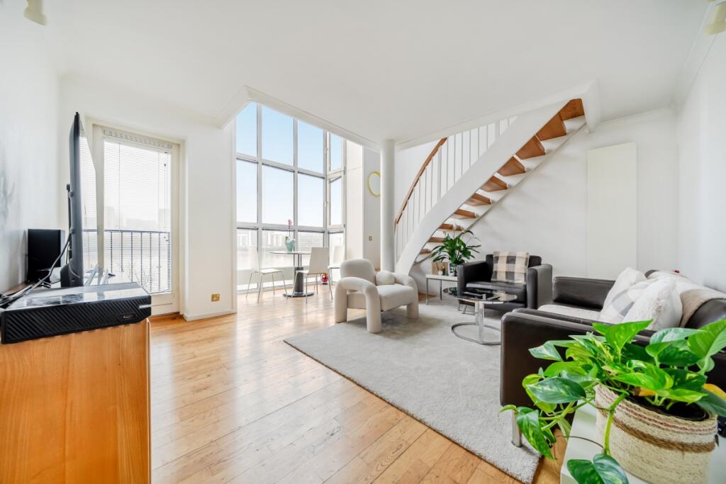 Main image of property: Rooms to LET Queen Of Denmark Court London SE16