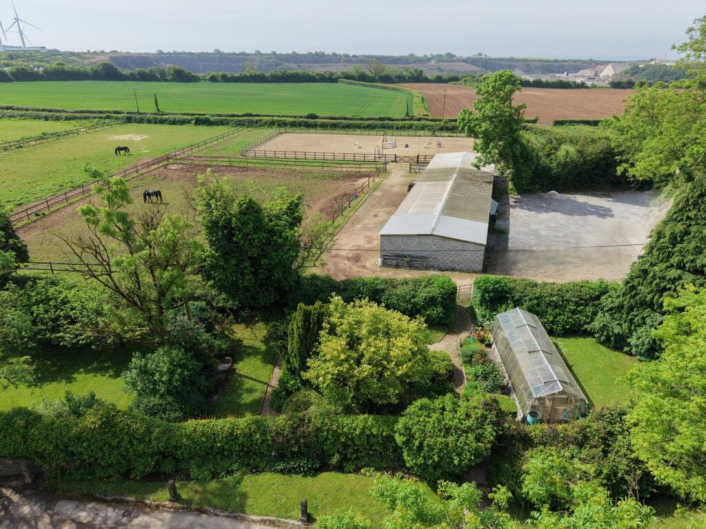 Stormy Down, Pyle, Bridgend, CF33 - View 4