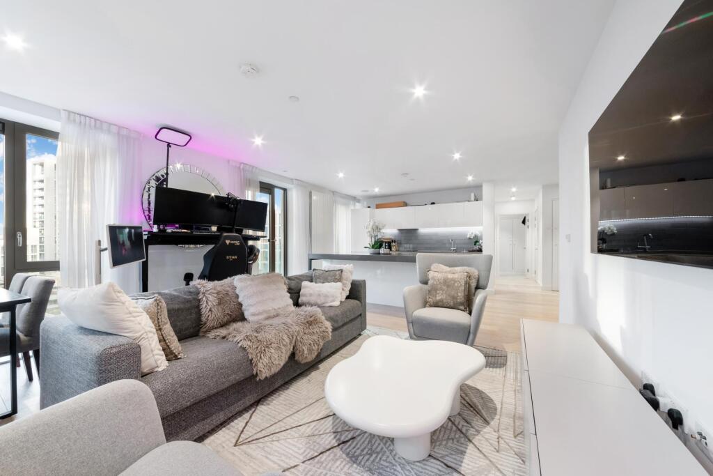 Main image of property: Kelson House, Royal Wharf, E16